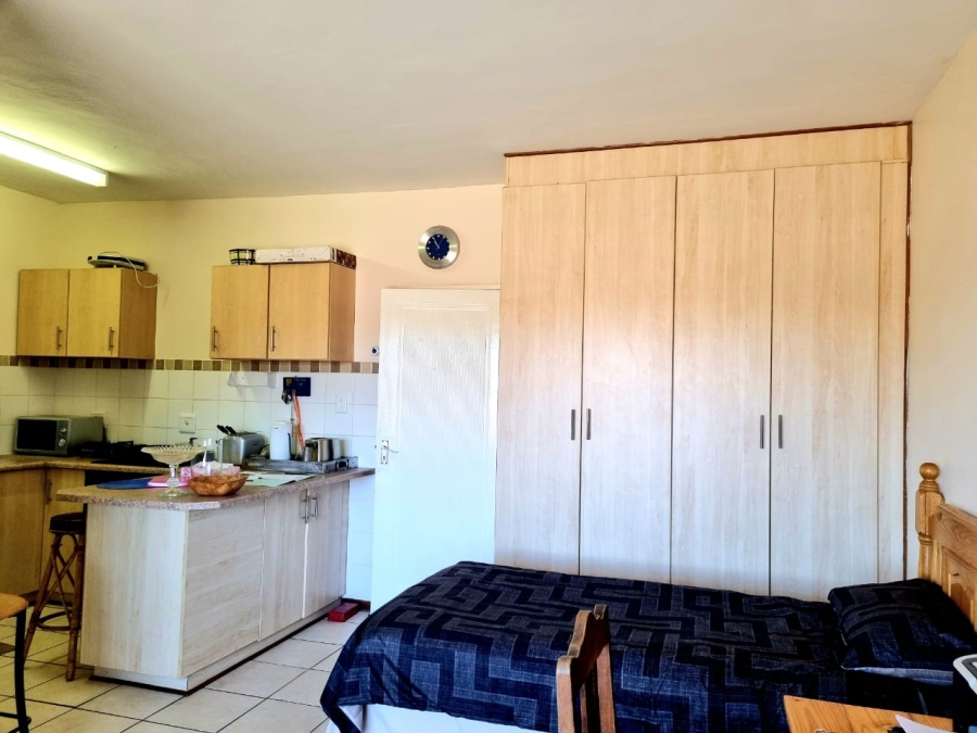 1 Bedroom Property for Sale in Minerva Gardens Northern Cape